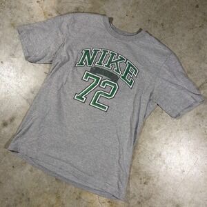 Nike Athletic Dept 72 Graphic T-Shirt Mens Medium Gray Green Standard Fit Tee